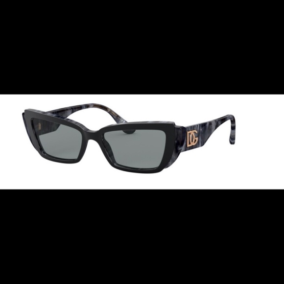 Dolce&Gabbana Authentic Sunglasses
DG4382 3272/87 NEW IN BOX with case 54/17 - Picture 10 of 15